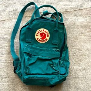Fjallraven Kanken mini backpack